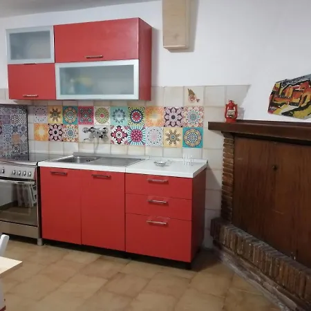 Casa Vacanze Palazzaccio * ספולטו